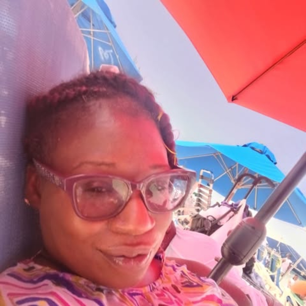 Meet your Posher, Nakima lavette